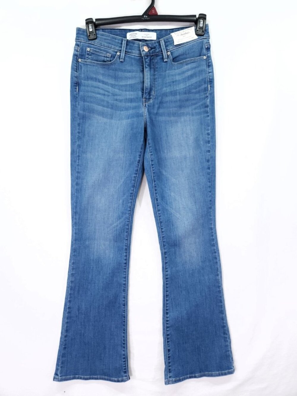 Signature Levi Strauss Mid Rise Bootcut Shaping Jeans Size 8 29x30 Stretch Denim